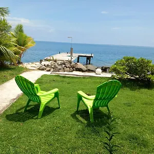 Chez Maeva, Bord De Prive Couette-café